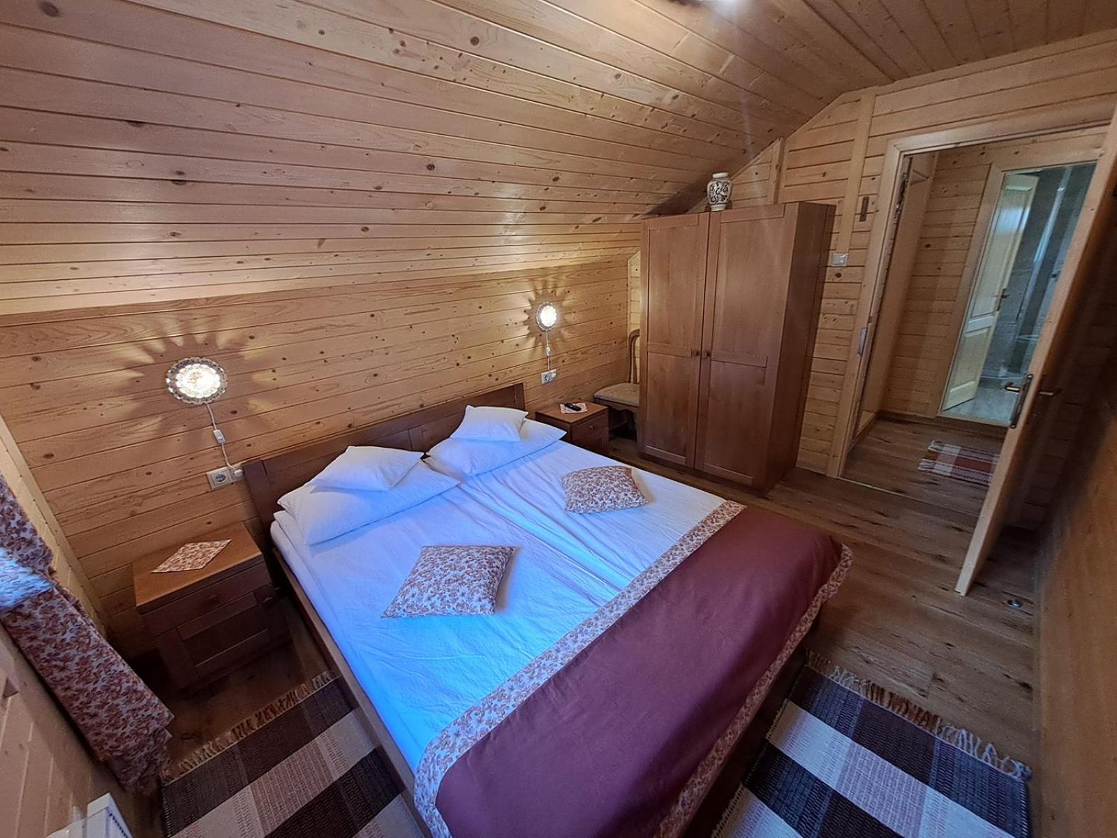 Nagy Lak Villa Sub Cetate Exterior photo